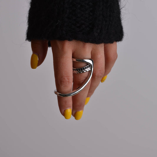 Cozy Two Finger Ring