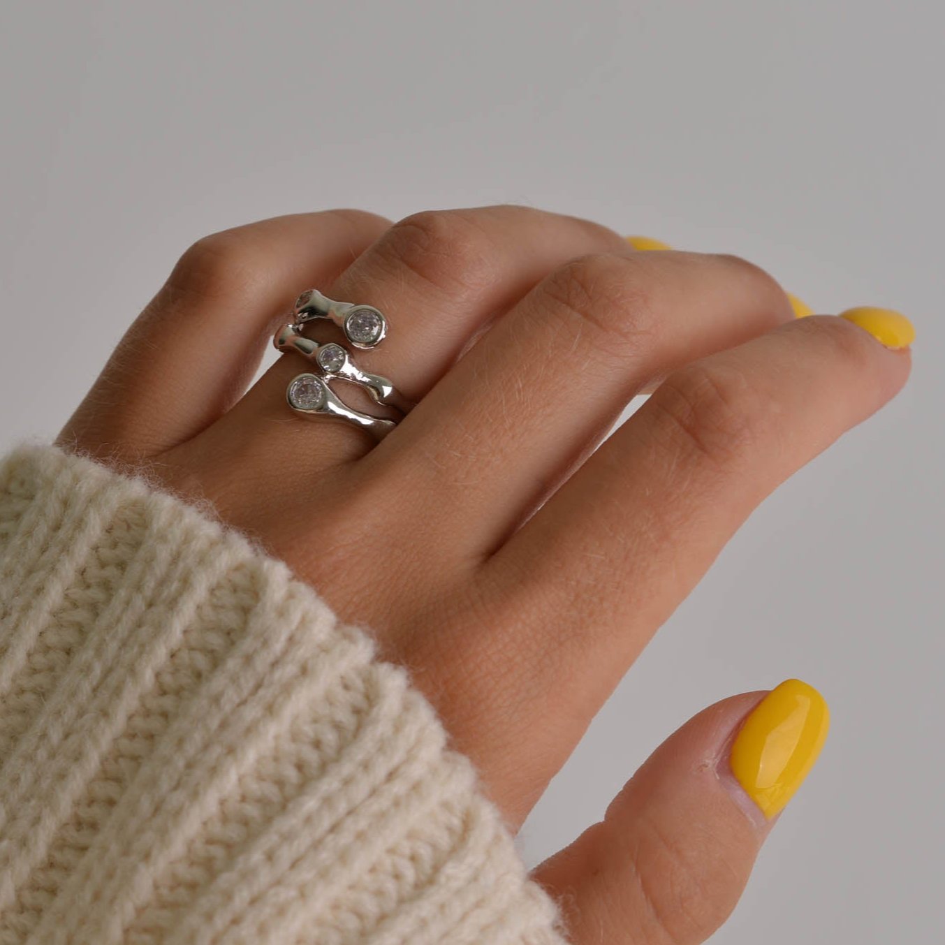 Irregular Snake and Zirconia Gemstone silver Ring