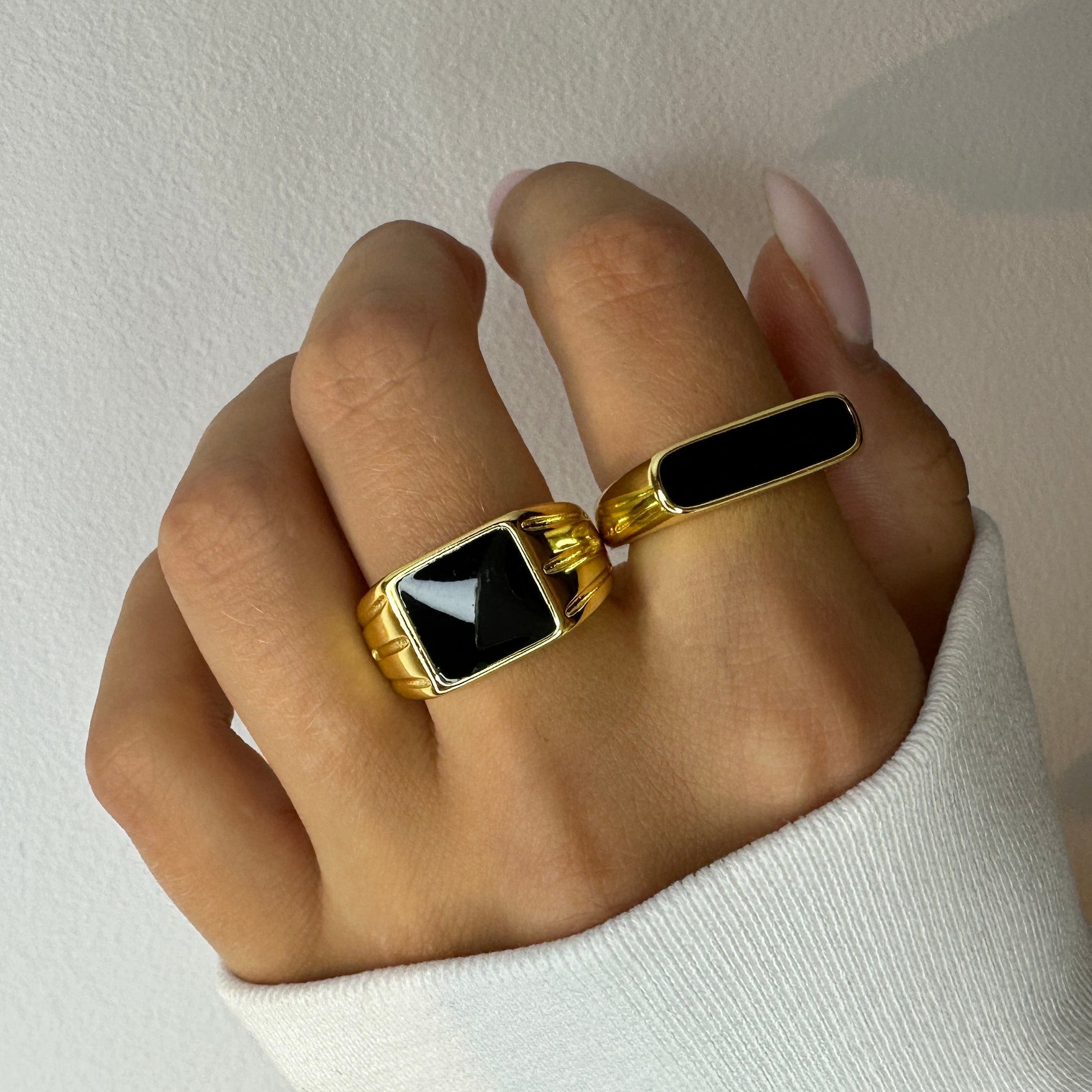 Unisex Gold Onyx Rings