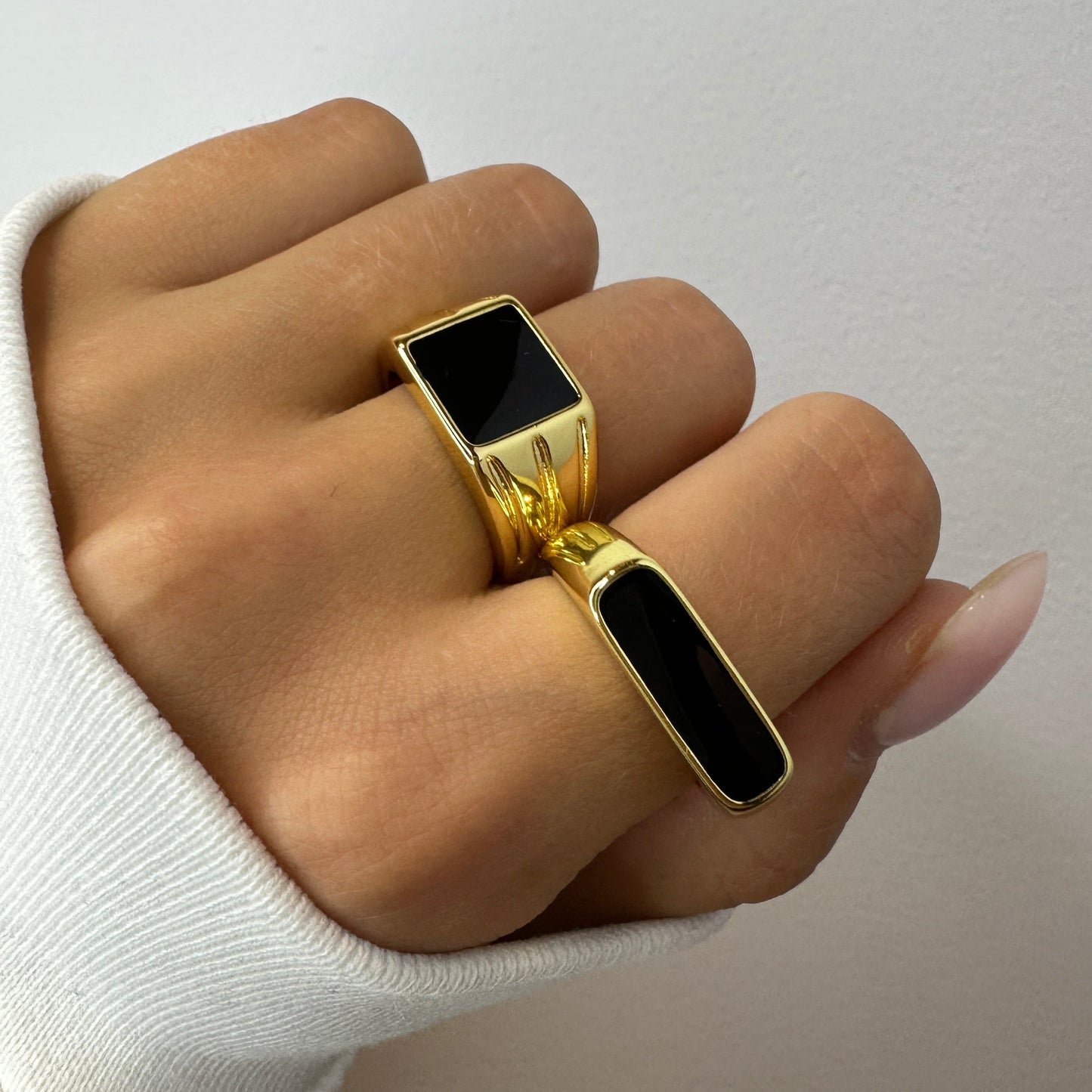 Unisex Gold Onyx Rings