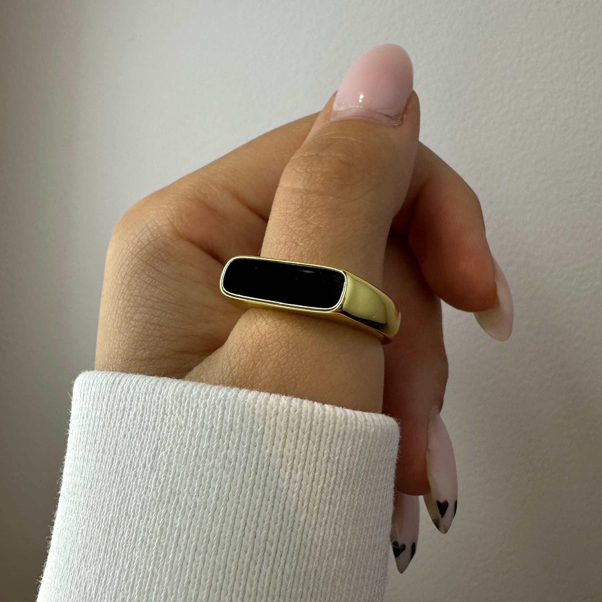 Unisex Gold Onyx Rings
