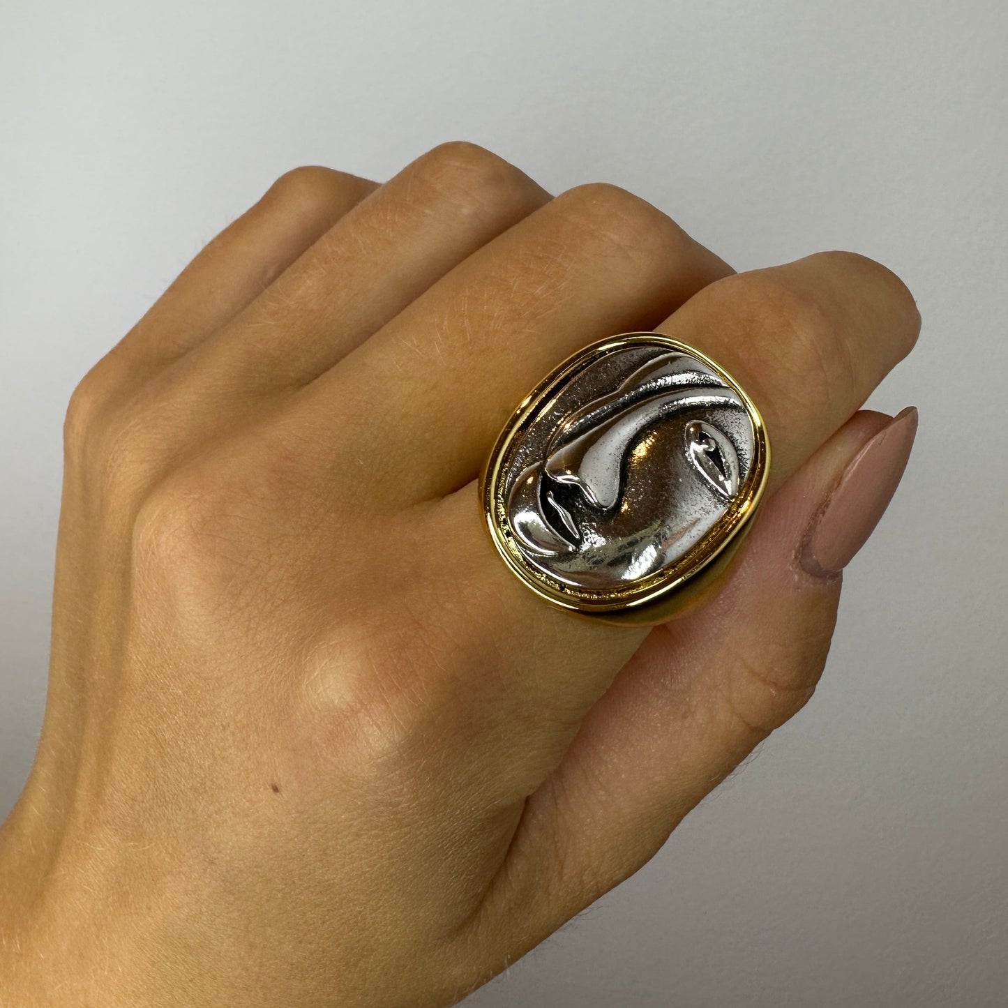 Chunky Gold Face Ring