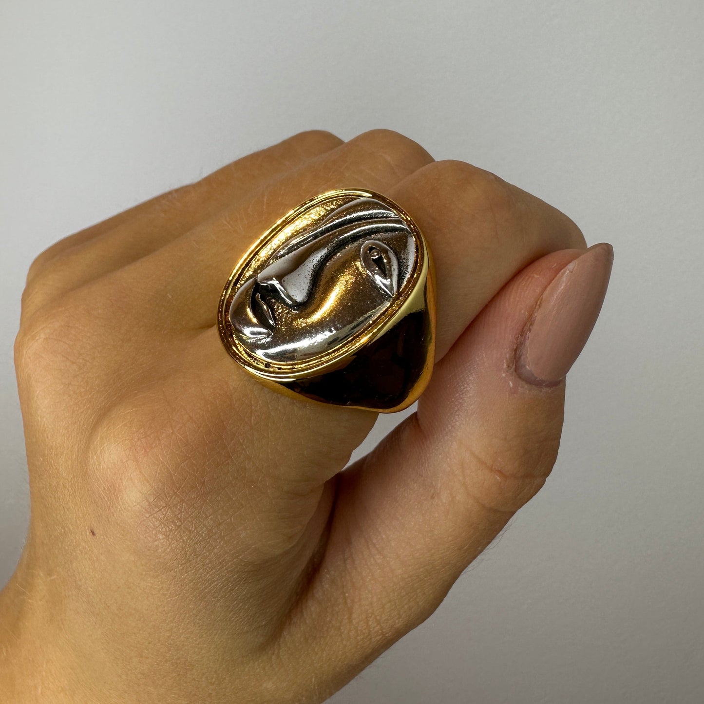 Chunky Gold Face Ring