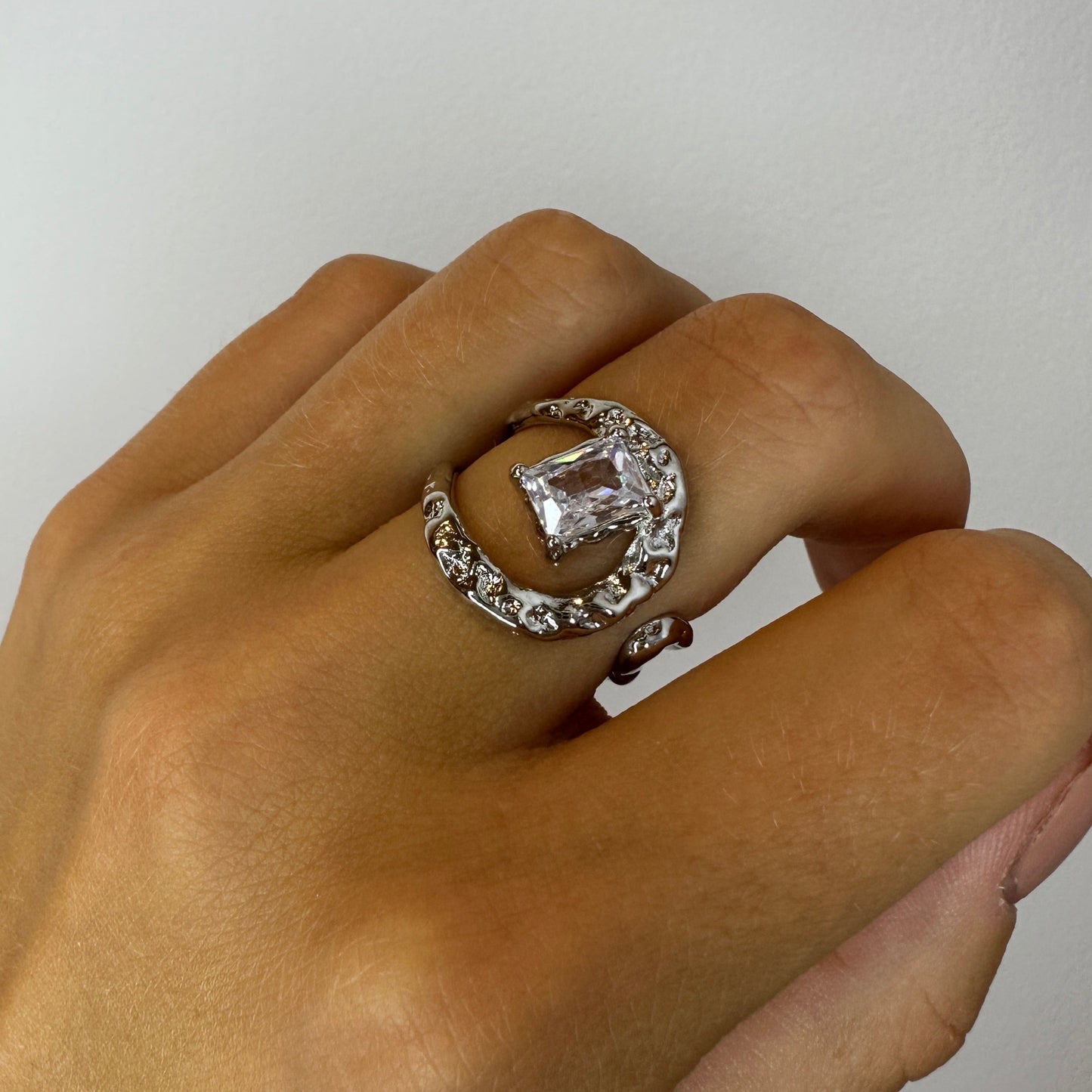 Zirconia Silver Twisted Snake Rings