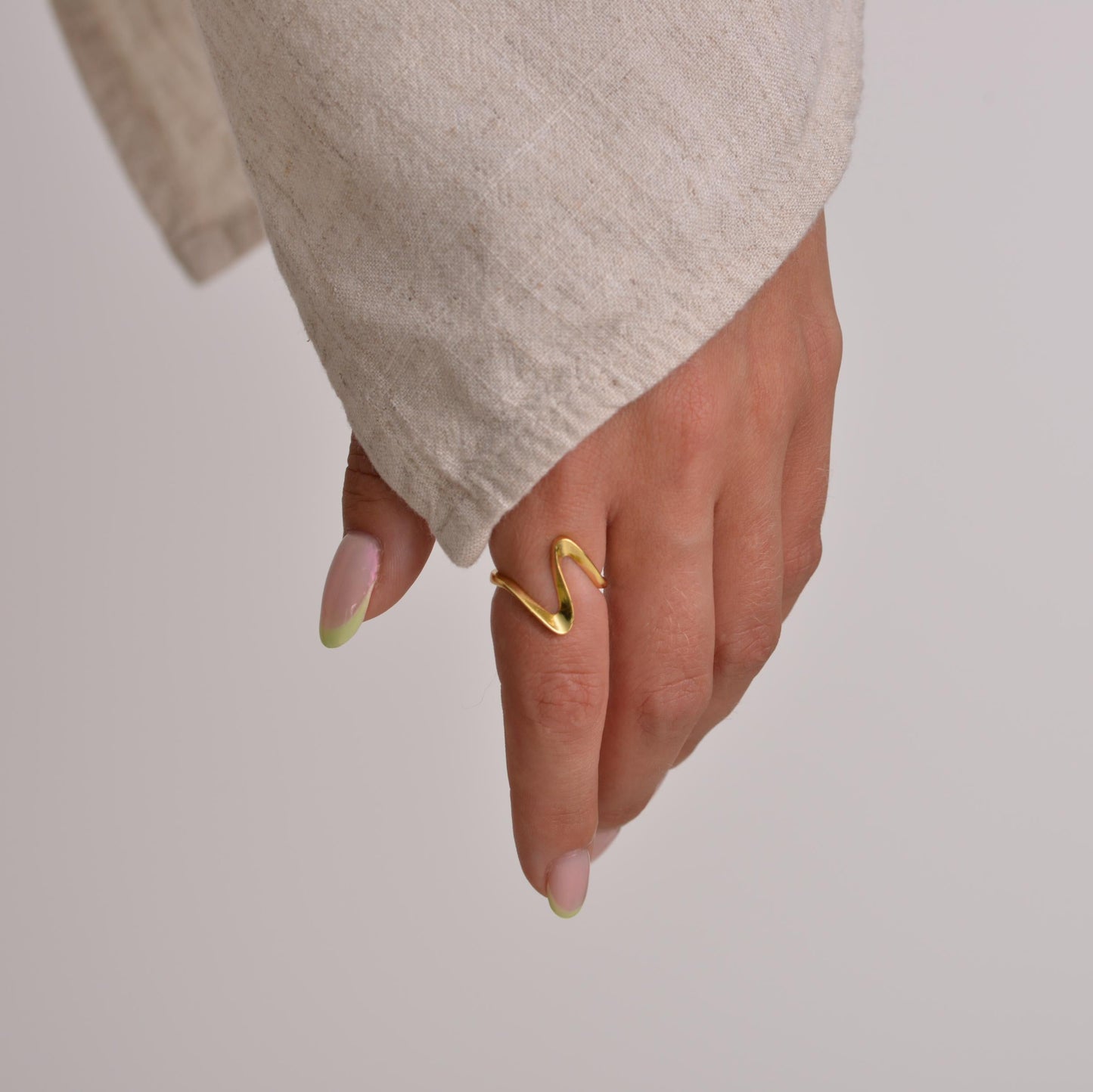 Liquid Metal Irregular Rings in gold