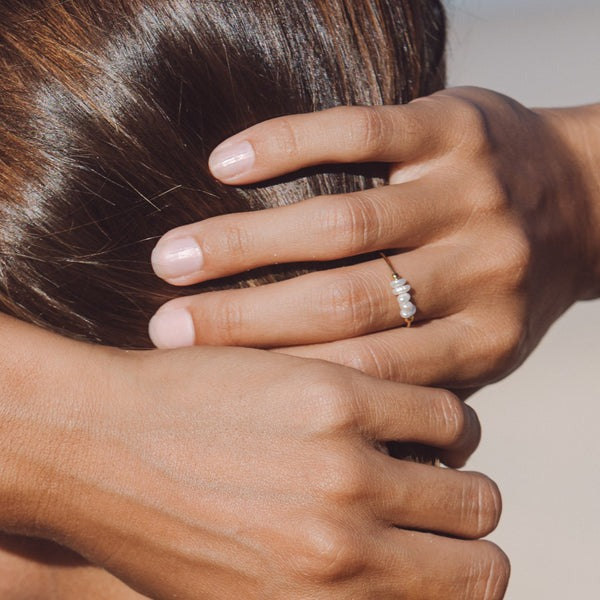 Mini Pearl Ring
