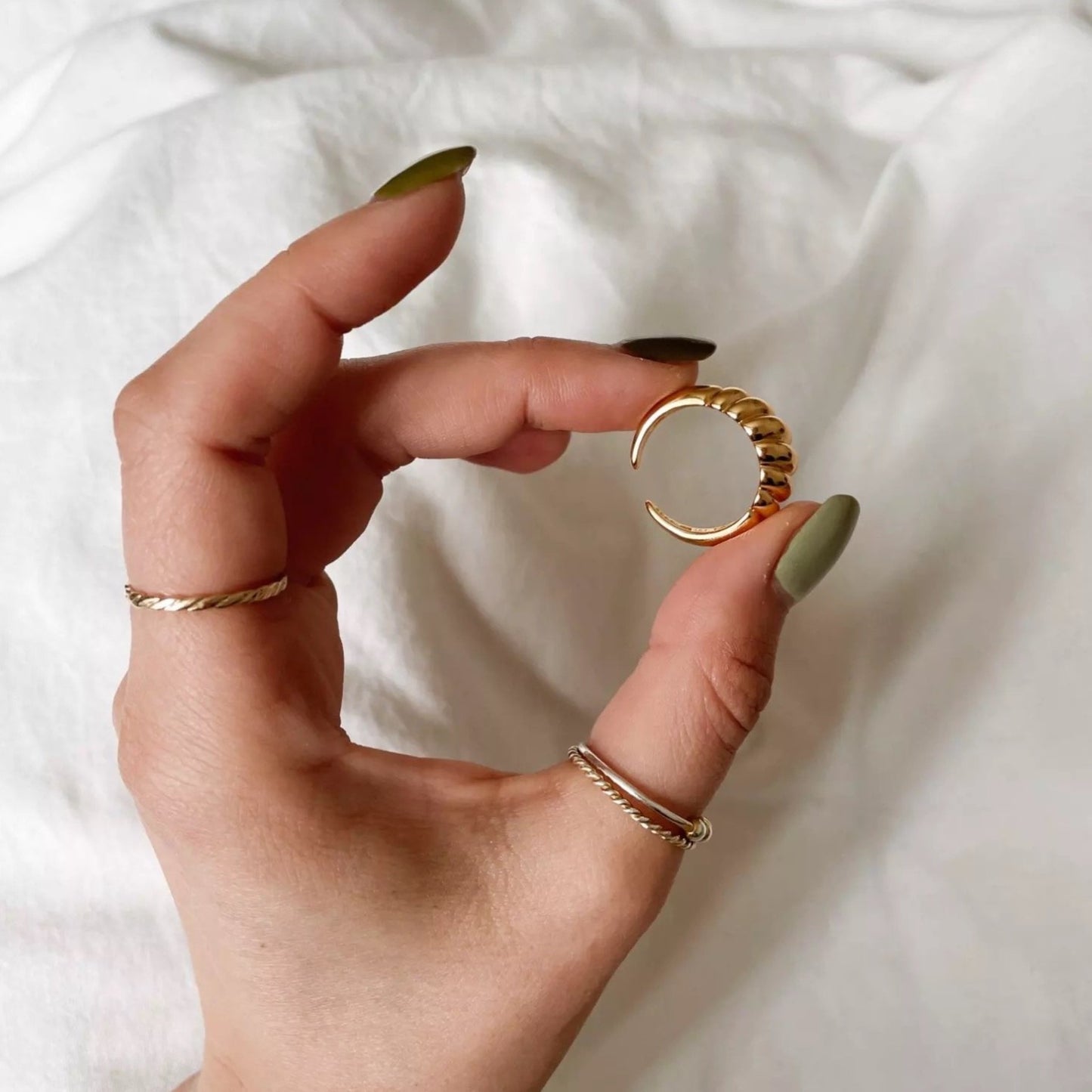 18k Gold Thick Chunky Croissant Liquid Metal Dainty Ring for Women