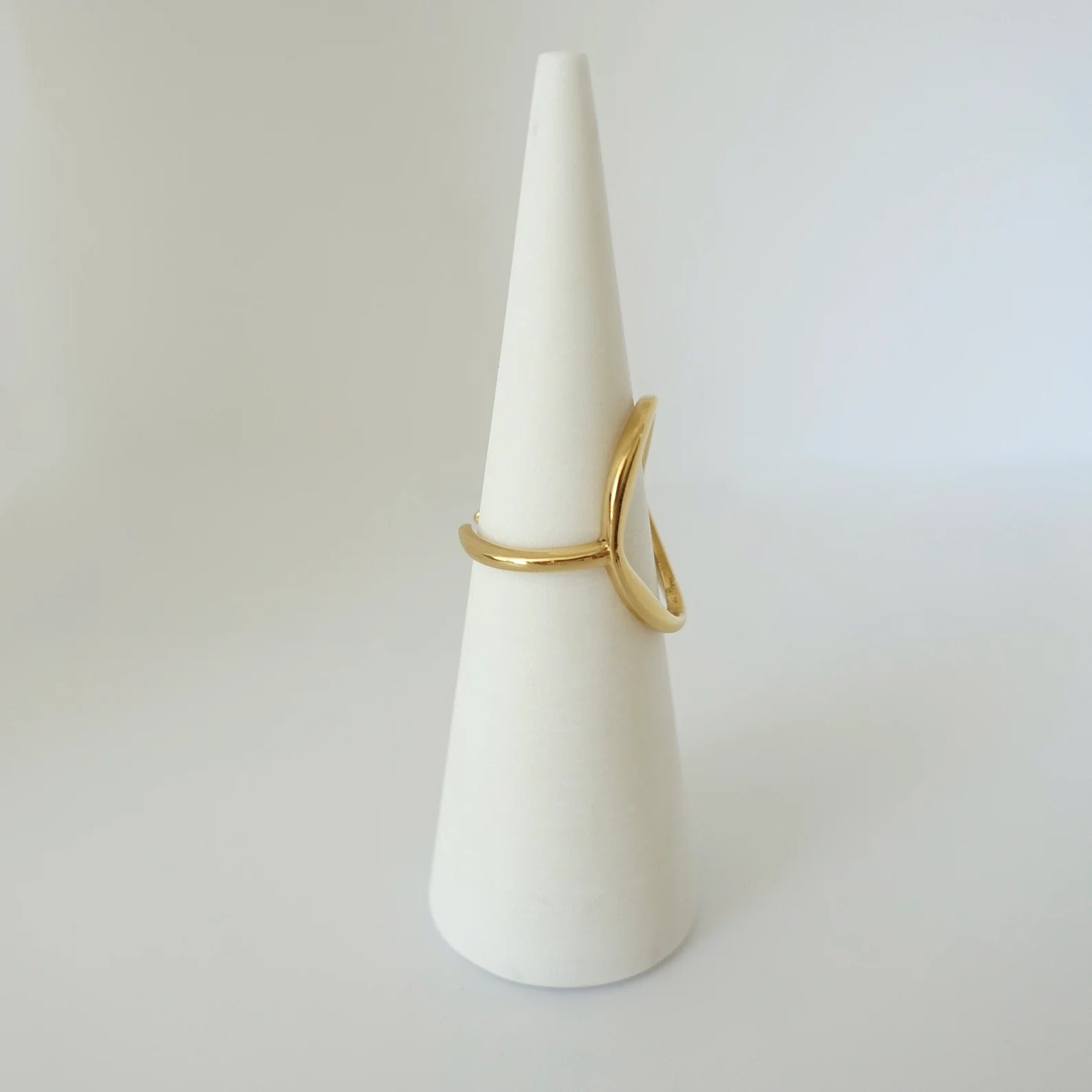 Gold oval ring