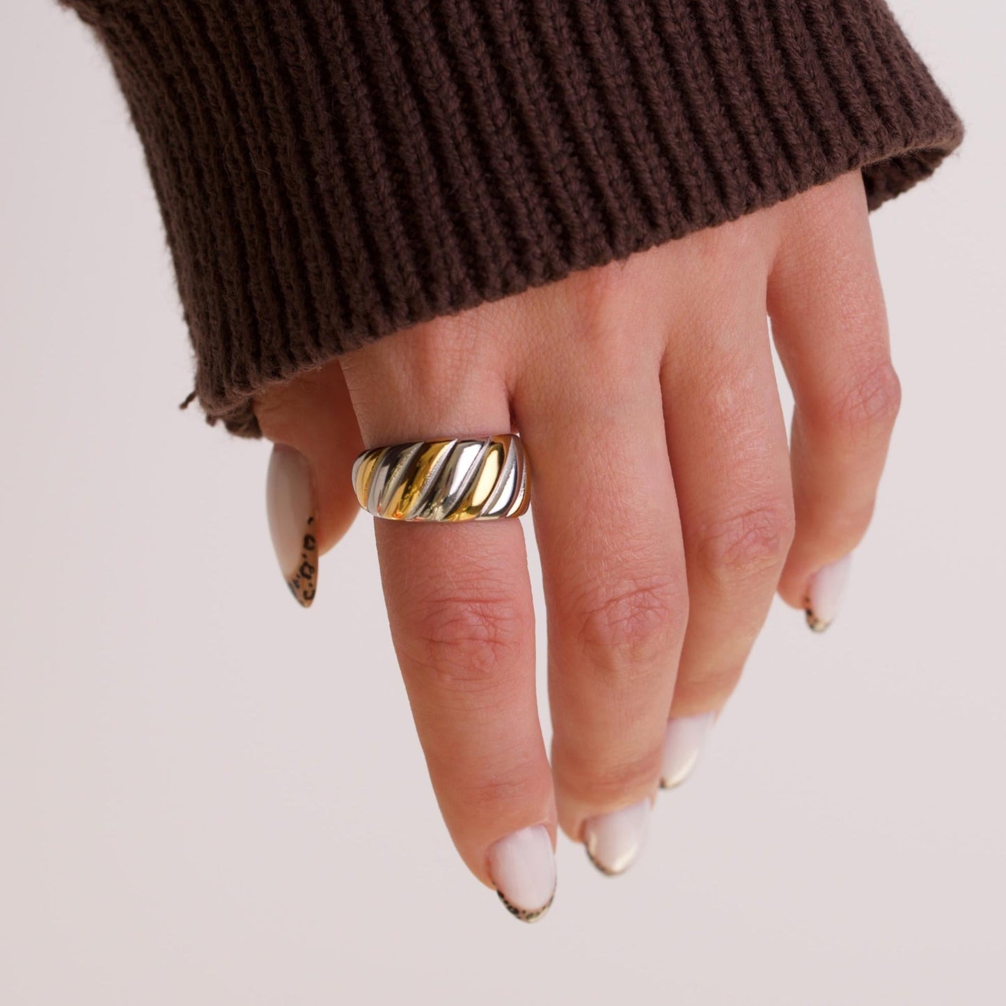 Aluna Dome Gold Ring