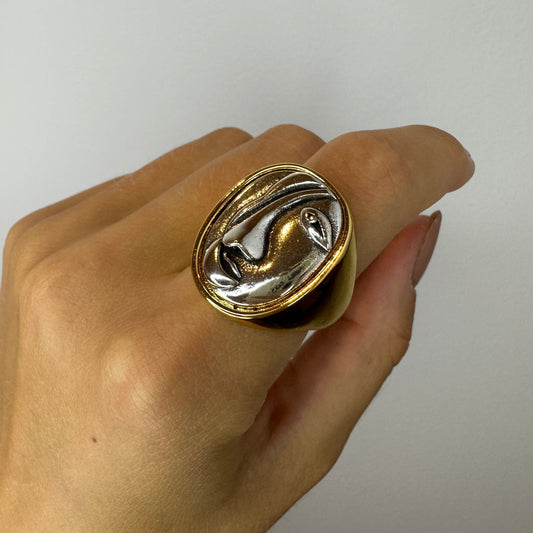 Chunky Gold Face Ring