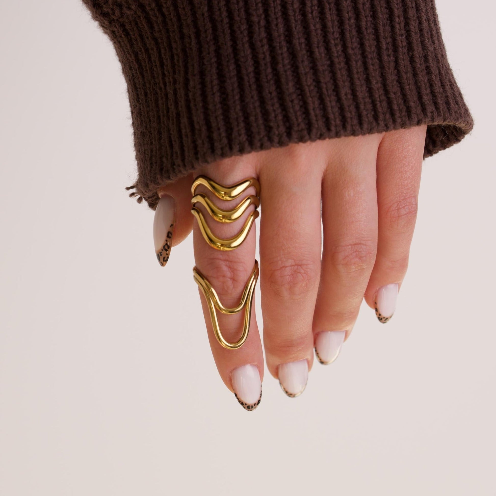 Pure Bliss 18k Gold Rings