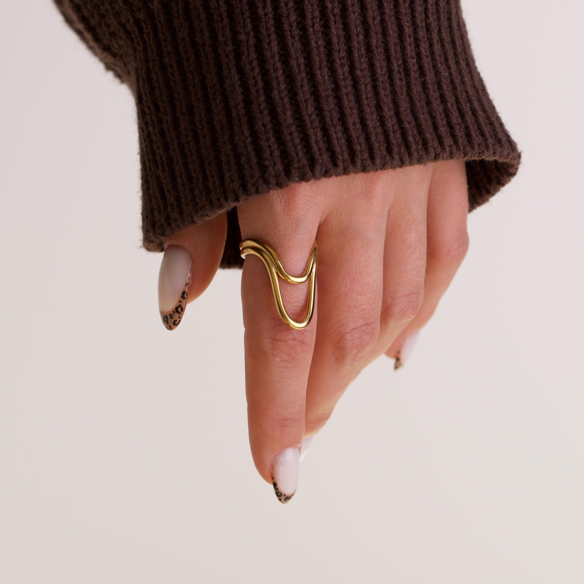 Pure Bliss 18k Gold Rings