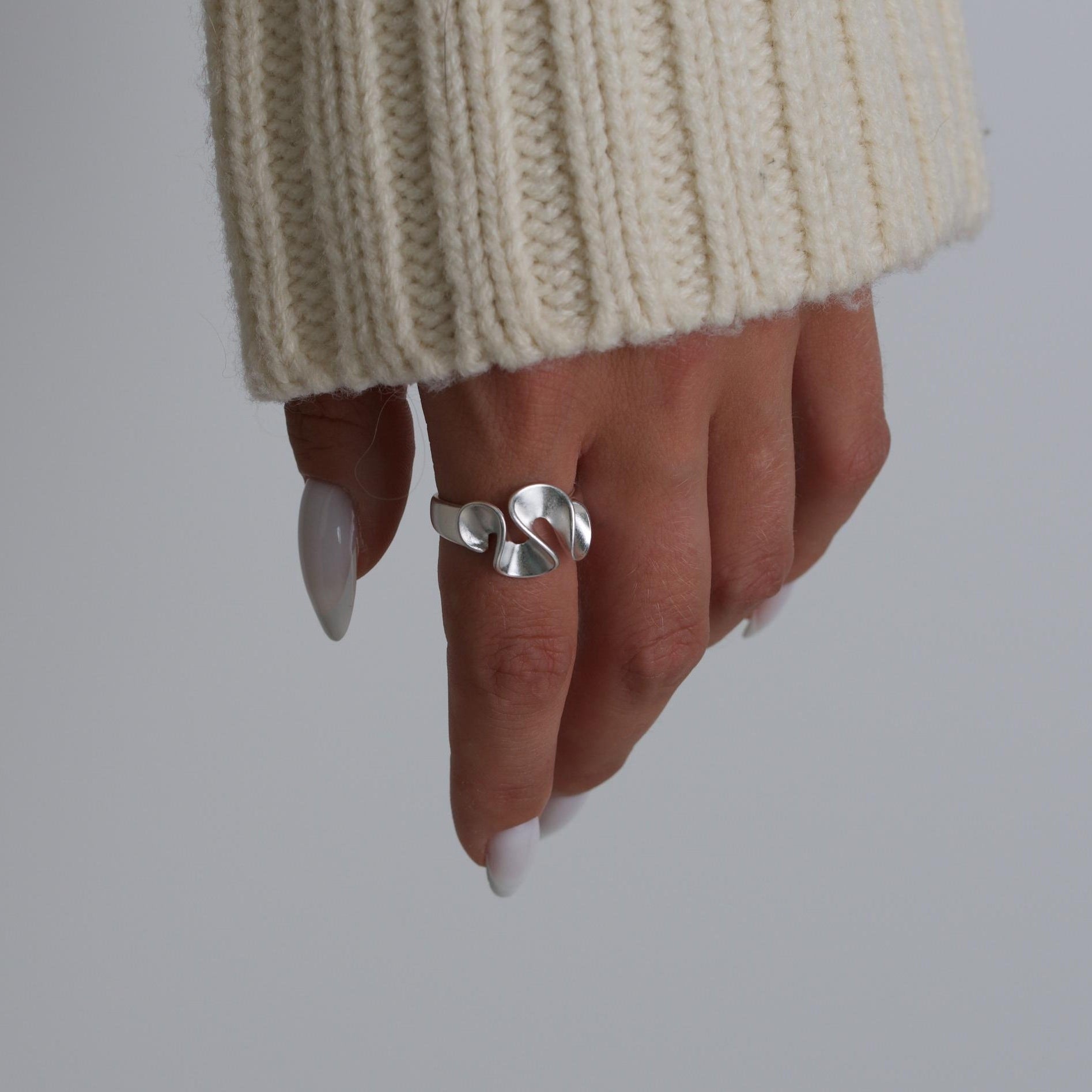 Silver Minimalist Wave Ring