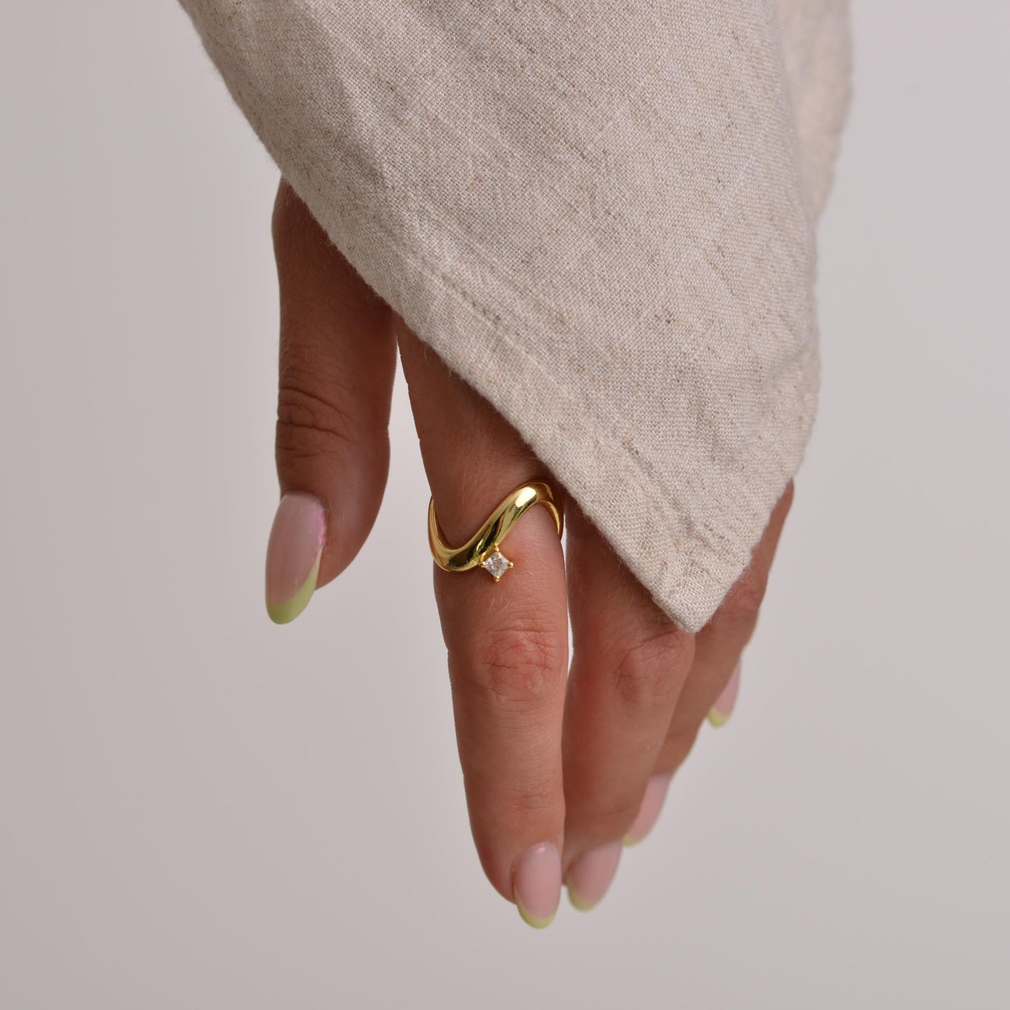 Twisted Gemstone Rings
