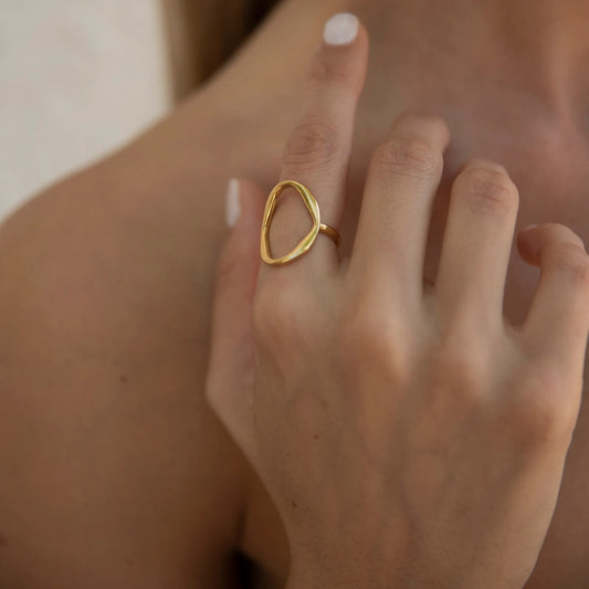 Gold oval ring